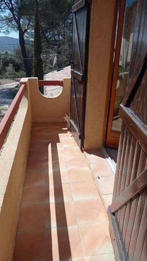 Les Cigales Bed & Breakfast Villelaure ภายนอก รูปภาพ
