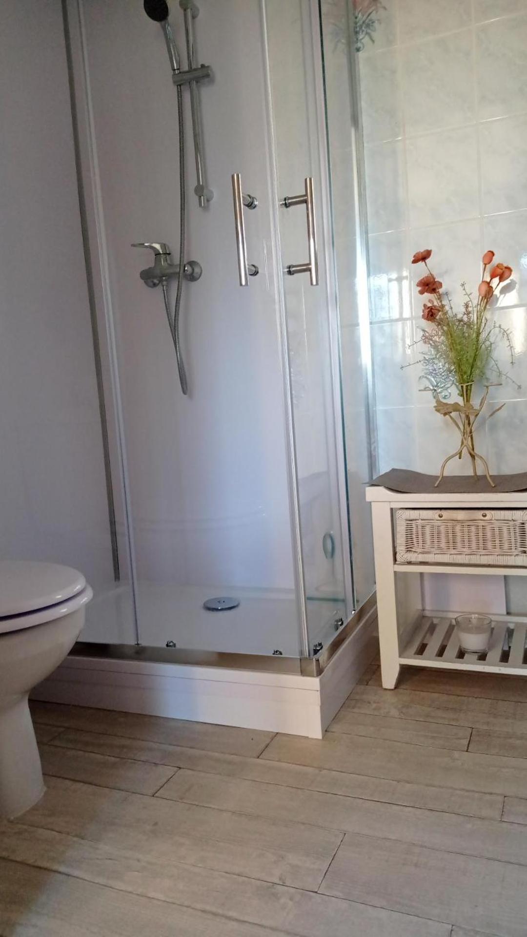 Les Cigales Bed & Breakfast Villelaure ภายนอก รูปภาพ